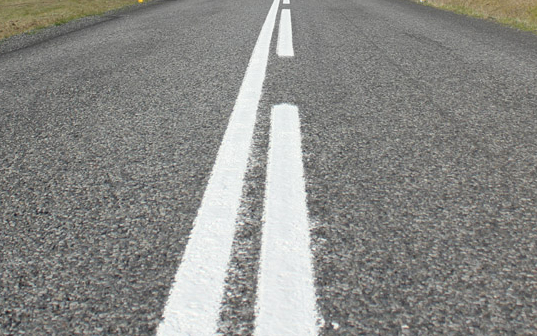 Egyre több problémát okoz az illegális szemét a közútnak