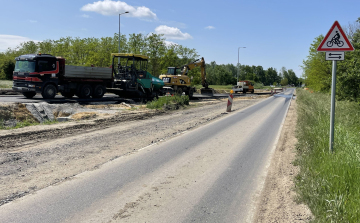 Közlekedési államtitkár: közel 32 milliárd forintot fordítottak a hazai közúthálózat megújítására