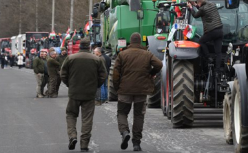 Kijev határozott választ vár az EU-tól a gazdatüntetések miatti ukrán-lengyel határzárra