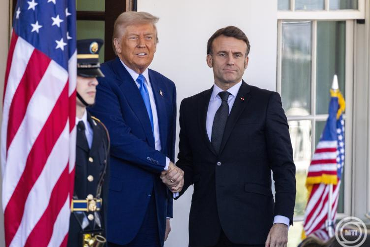 Donald Trump szerint az orosz elnök kész lenne elfogadni európai békefenntartó erők jelenlétét Ukrajnában