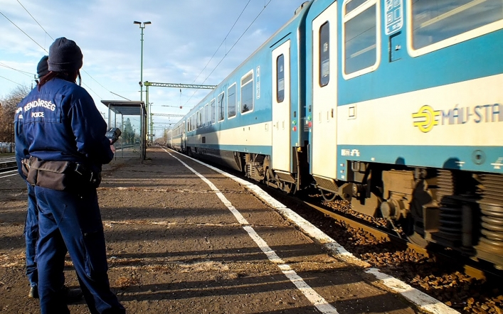 Ittasan vezette a menetrendszerint közlekedő vonatot egy mozdonyvezető