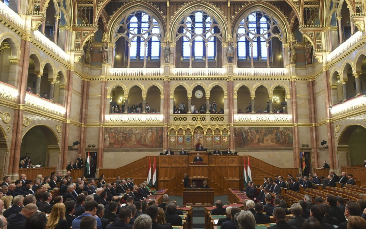 A jövő évi költségvetésről dönt a parlament 